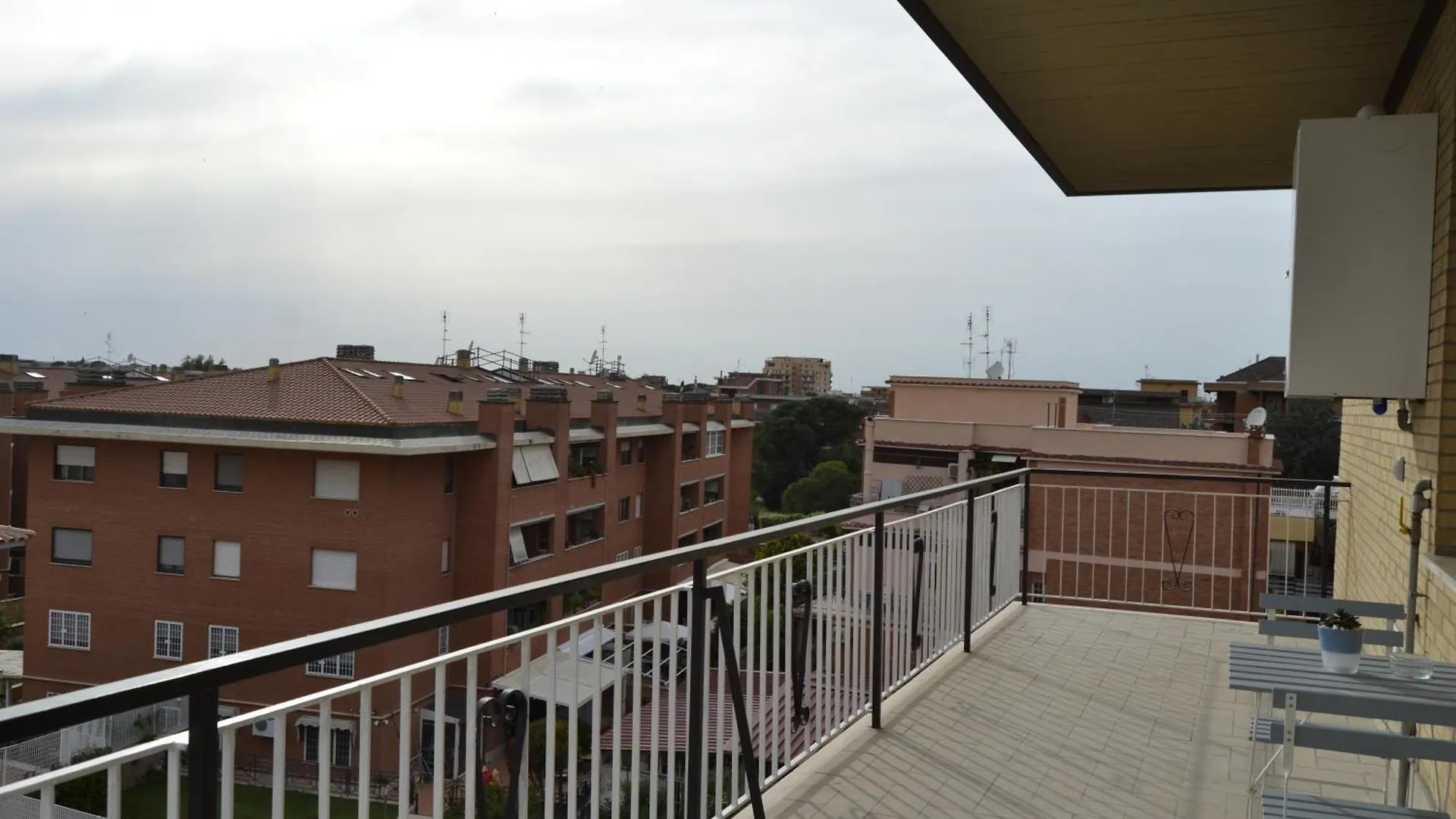 Green And Blue Apartment Rome